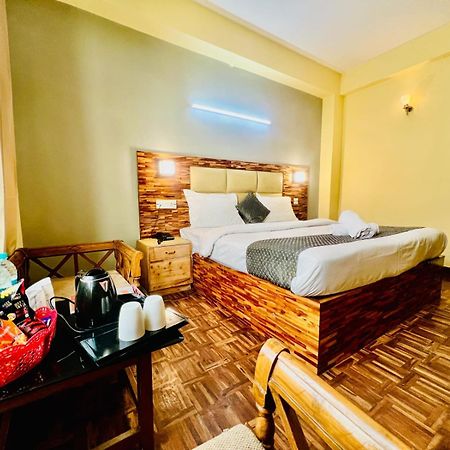 Hotel Kalinga Grand - Luxury Comfort !! Travellers Delight !! Budget Friendly !! Prime Location !! Guest Favourite Manāli Eksteriør billede